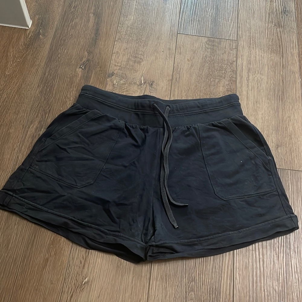 Zella black lounge shorts
